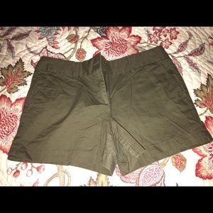 Sz 6 Loft shorts